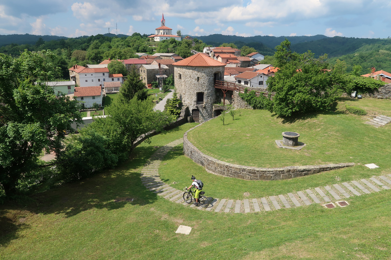 carso-sloveno-in-bicicletta8.jpg carso-sloveno-in-bicicletta8.jpg