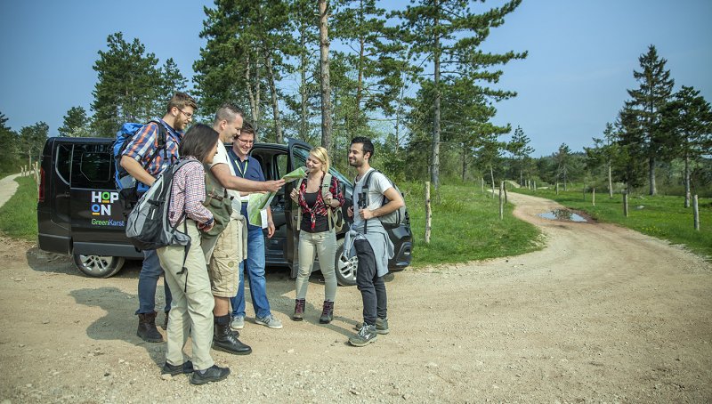 HOP_ON_Zeleni_kras_foto_Ale___Petri___4.jpg HOP_ON_Zeleni_kras_foto_Ale___Petri___4.jpg